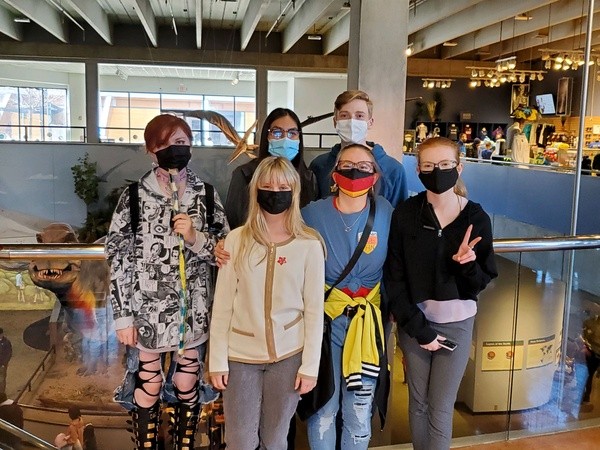 #FHNGermanClub enjoying <a href="/STLScienceCtr/">Saint Louis Science Center</a> #DeutschmachtSpaß