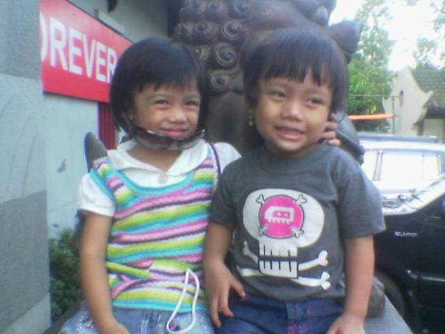 maumebureljipyo's tweet photo. cepat sekali kita besar @nanasaroppa https://t.co/Tvl9YYypZt