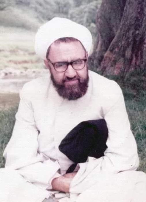 Awaited_Hope's tweet photo. “No act of #worship should be taken lightly. The merit of Islam is in its #comprehensiveness, not in being so absorbed in #devotion as to ignore every other #duty, nor to be so involved in #social matters to forget acts of devotion.”

1/2 https://t.co/jRFFwBQqJB
