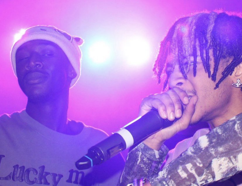 omgisthathok's tweet image. as an aspiring artist it’s my duty to post pictures online that one day people may use as pfps