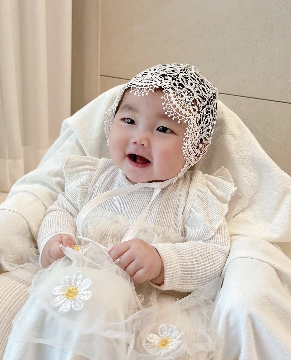 Song_Kang8's tweet photo. Princesinha tá enorme 💜 https://t.co/zqsweBUgAS