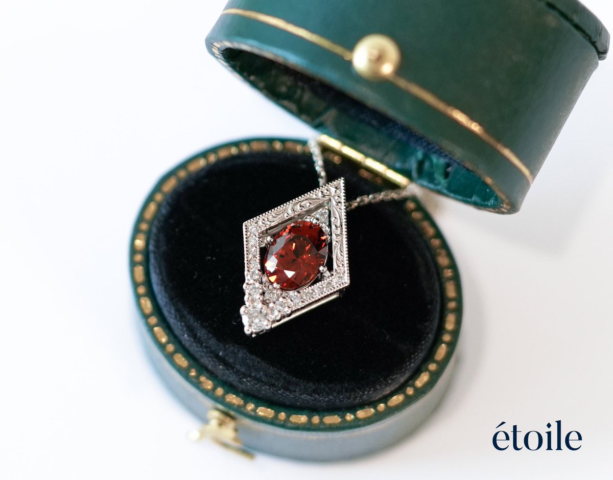 스페샤르타이트 가넷, 화이트 다이아몬드
sᴘᴇssᴀʀᴛɪᴛᴇ ɢᴀʀɴᴇᴛ, ᴡʜɪᴛᴇ ᴅɪᴀᴍᴏɴᴅ

#에트왈_맡김제작