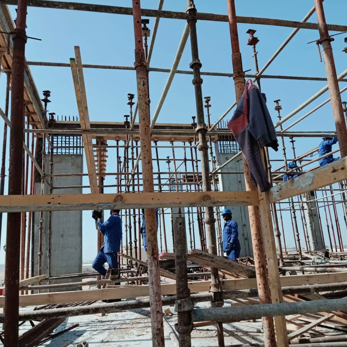Alsarh_4000's tweet photo. Project Underconstruction 
Site :  🚧 👷‍♂️ 🏗 
#Construction 
#building 
#UAE https://t.co/jjDJEKrC5B