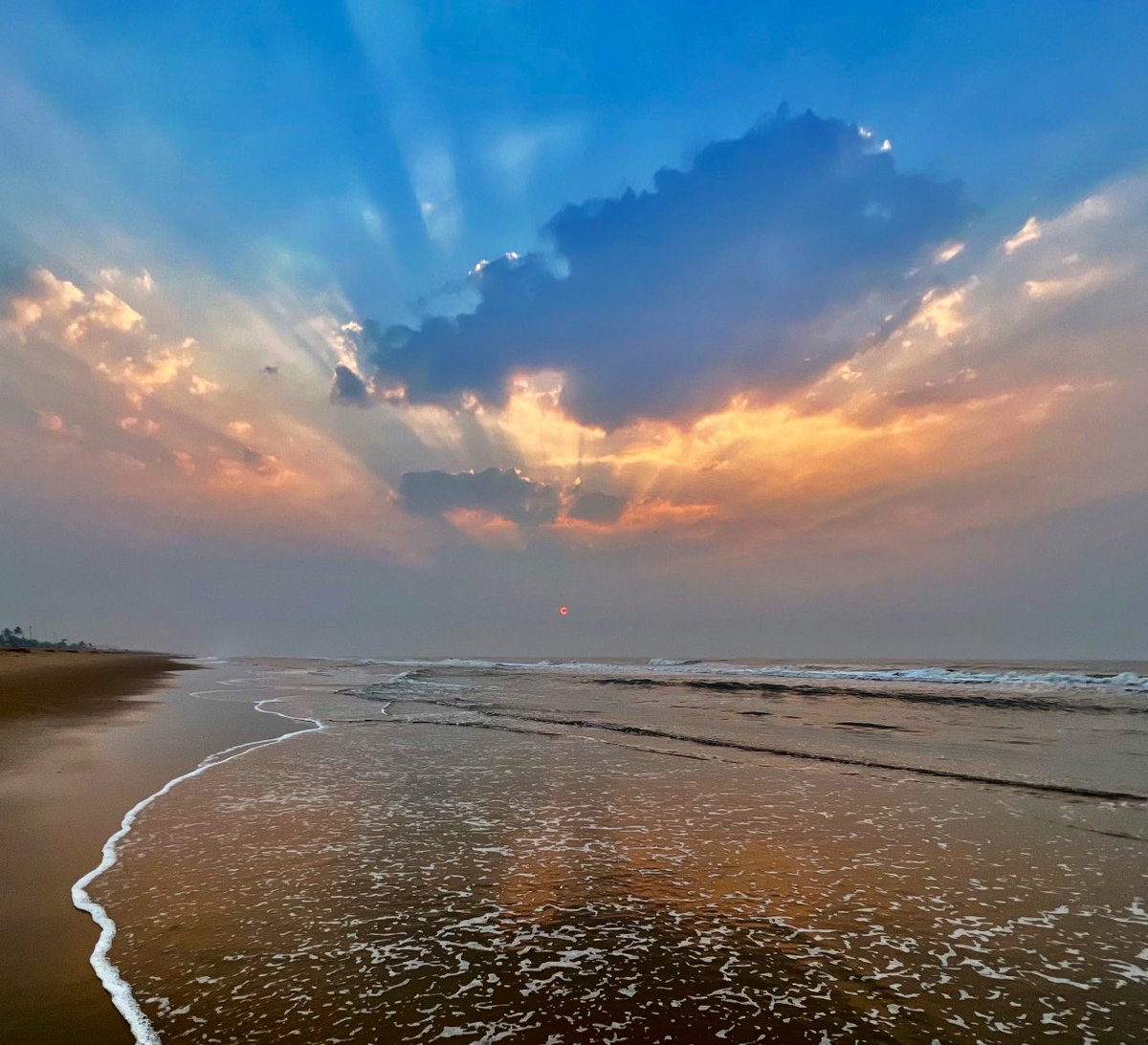 #IncredibleNature 💙
Rising Odisha …. @ Golden Beach Puri.