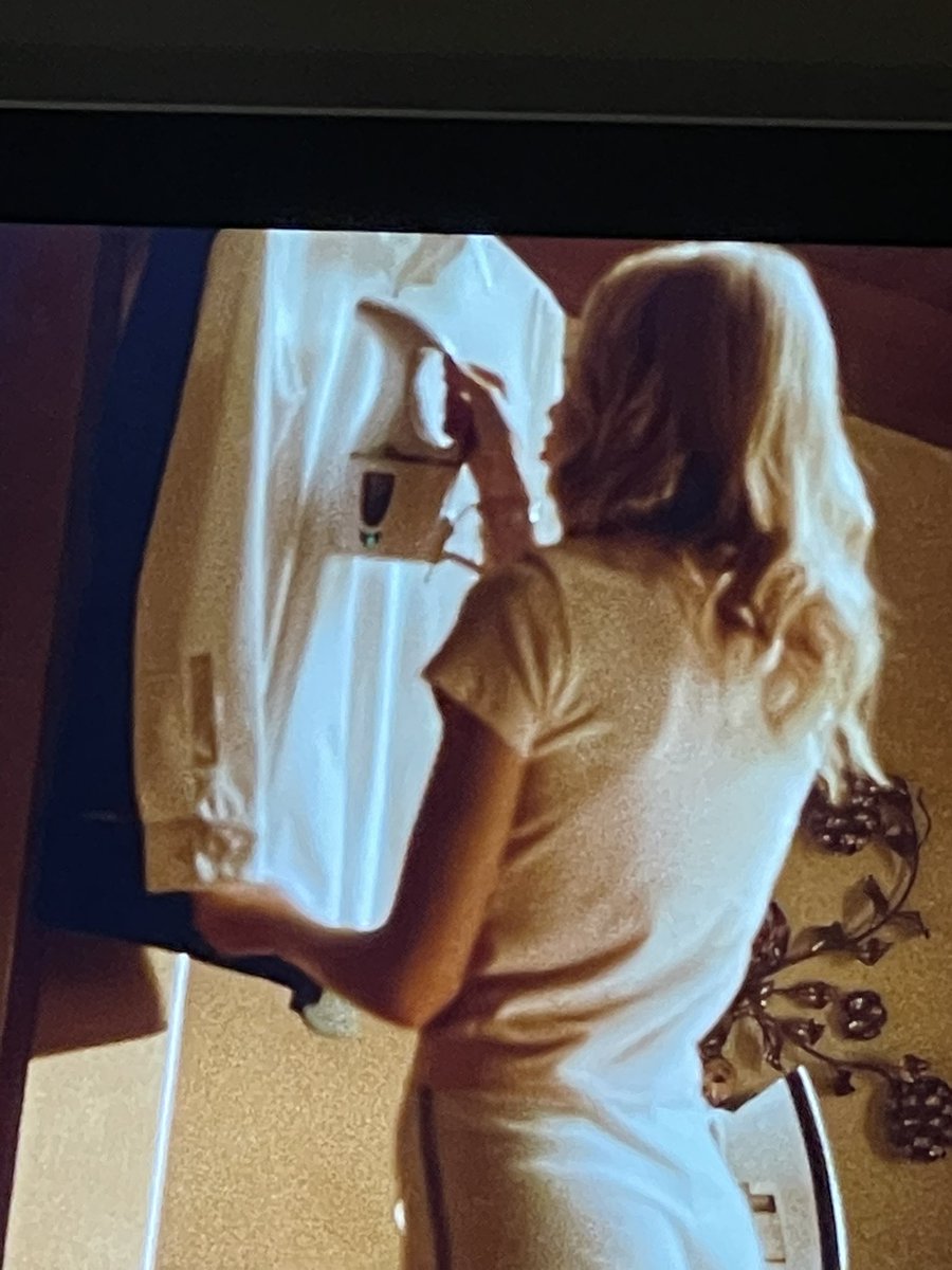 SamanthaMeranda's tweet photo. There were a lot of unrealistic scenes tonight, but this was #1 #EUPHORIA https://t.co/M4CksEGxUA