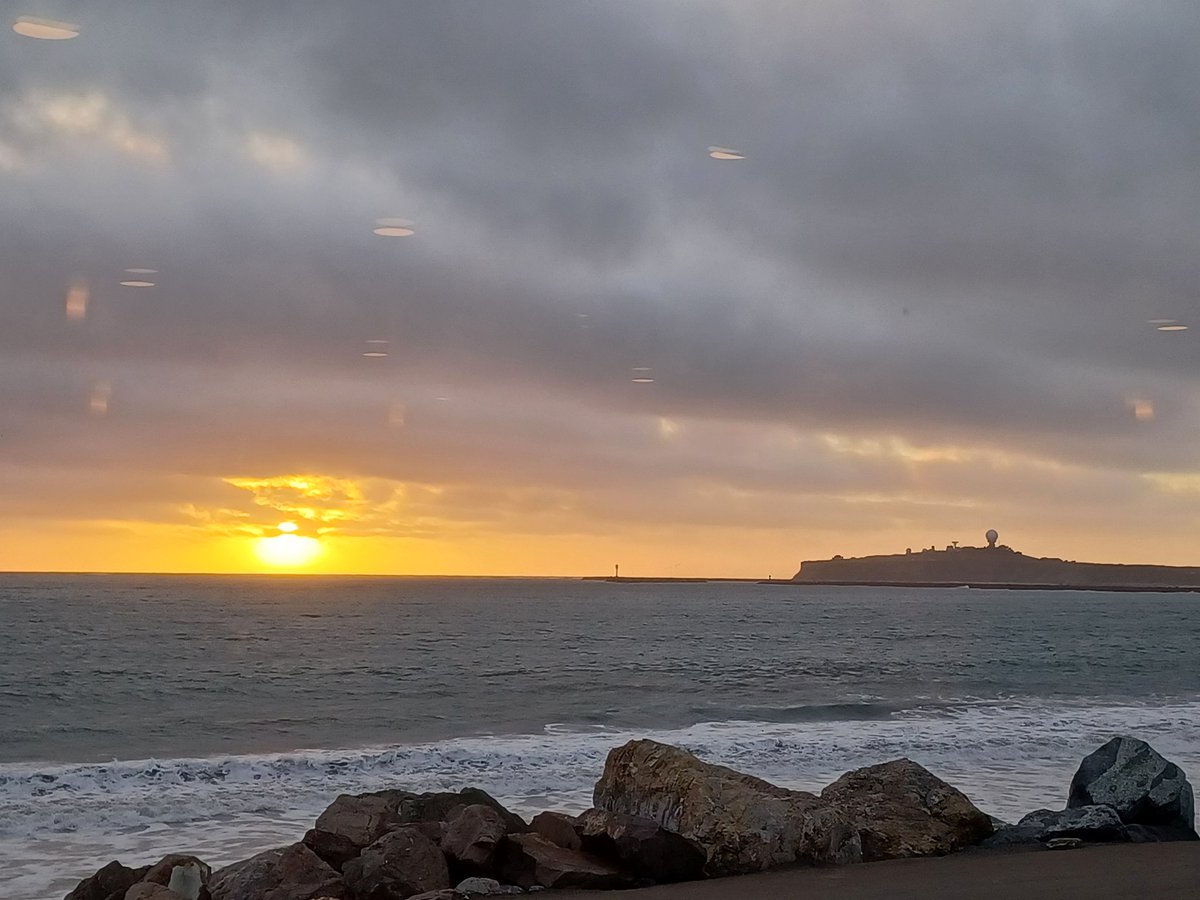 rukiddingme3590's tweet photo. Perfect day on the San Mateo Coast. #Pacifica #DevilsSlide #Hwy1 #MossBeach #PrincetonHarbor #MiramarBeachRestaurant #seafood #sunset https://t.co/MG57hWgm6A