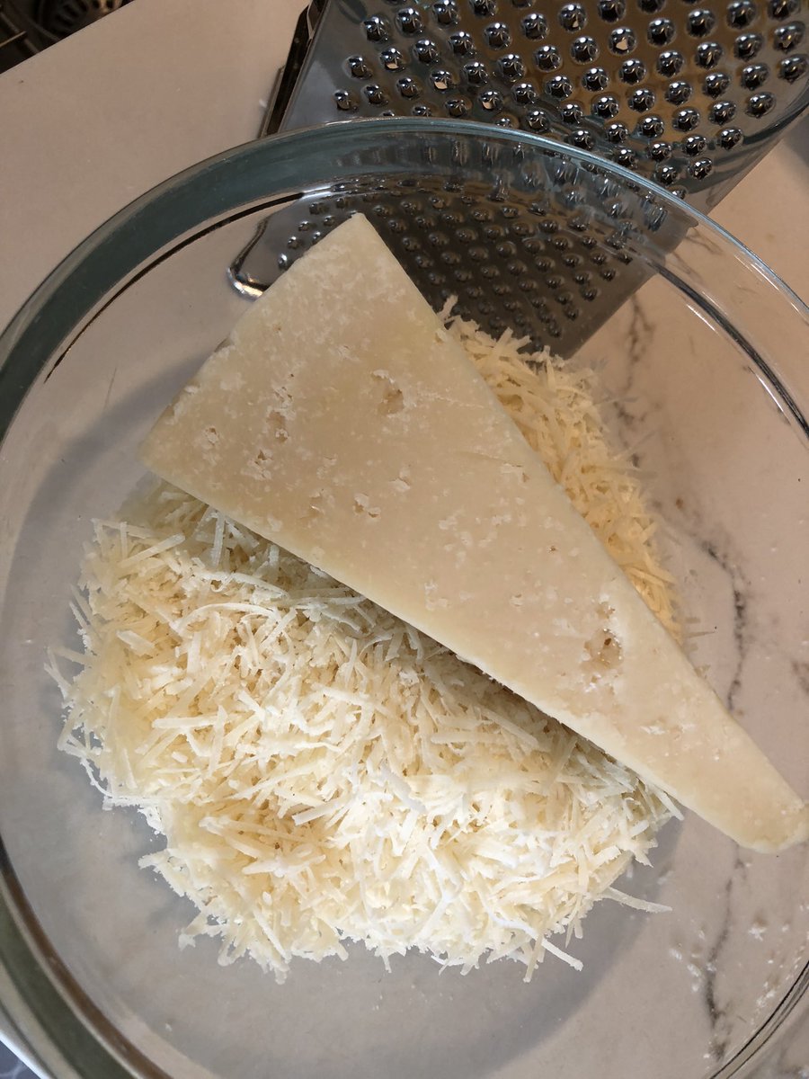 mbilotti's tweet image. conchiglie alla carbonara