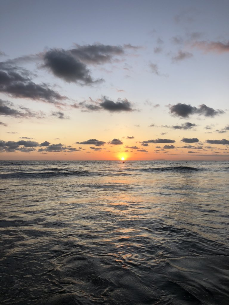 OneBoredMermaid's tweet photo. #sunset #costarica https://t.co/S8UgXPztsp