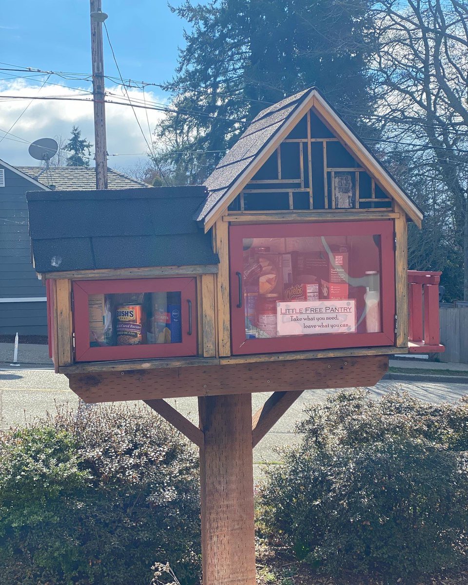 LFLSeattle's tweet photo. Sand Point Community UMC LFL
Lat: 47.67992° N
Long: -122.27745° W
——————————
This proud LFL &amp; its companion LFpantry matches its church.
——————————
Book drop:
• “Austenland”
• “The Handmaid’s Tale”
• “The Mysterious Benedict Society”
• “The Guernsey Literary &amp; Potato Peel Pie https://t.co/a8HJhrNIWv