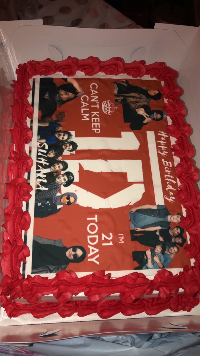 SuhanaSultana3's tweet image. does it ever drive you crazy just how fast the night changes #OneDirection #directionerforever