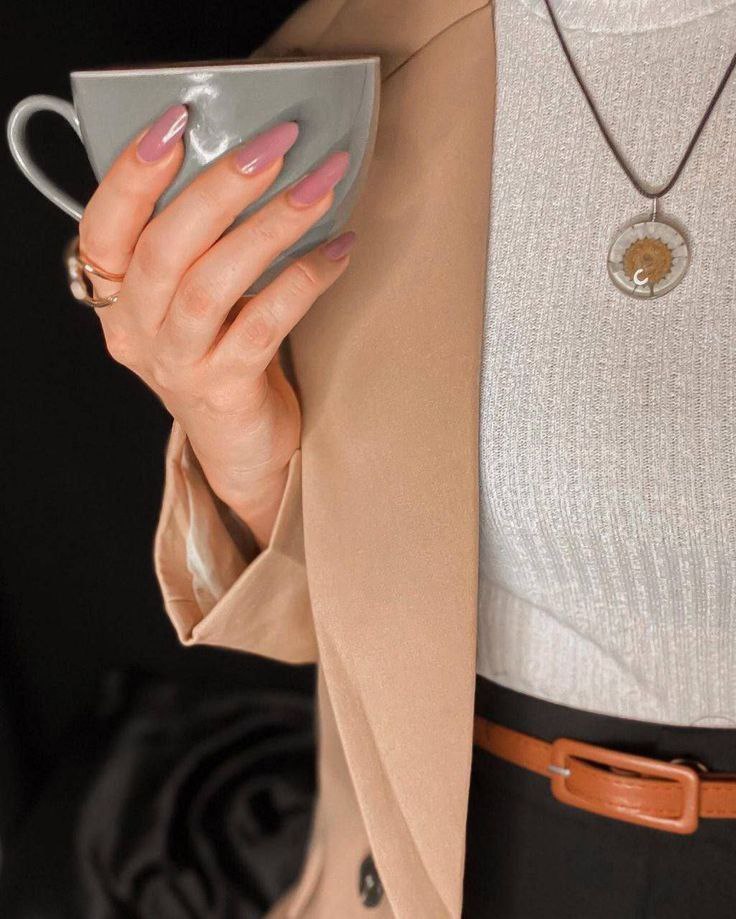 إن كان حلمك مستحيلاً...
فاطلب المستحيل من رب المستحيل... ومن هو قادر على كل شيء... ومن أمره بين كاف ونون...✨❤️