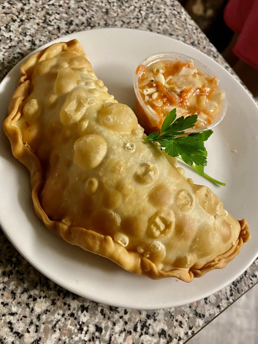 1804Kitchen's tweet image. Pate Kode ( Haitian Fried Patties)..🤤🇭🇹🔥🙏🏾.. 470-756-1029 #Pate#Haitianfood#mouthwatering#manjelakay#homecooking#thebest#1804#haiti#instafood#explore#Caribbeanfood#atl#atlantaeats#atlfoodies#foodblog#foodporn#haitianart#catering#creole#chefzoe#cheflife#entrepreneurs