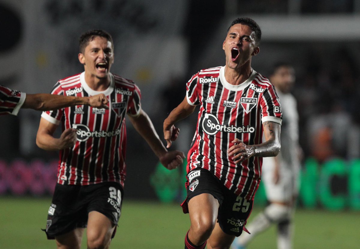 SaoPauloFC's tweet photo. Isso é São Paulo! Isso é #MadeInCotia!

#VamosSãoPaulo 🇾🇪 https://t.co/HId8DHIBTy
