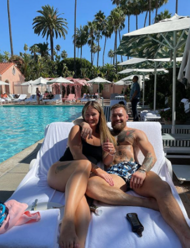 DeeGoldDevlin's tweet photo. "Chilling with the main dude!" https://t.co/iGIwIlaDJt