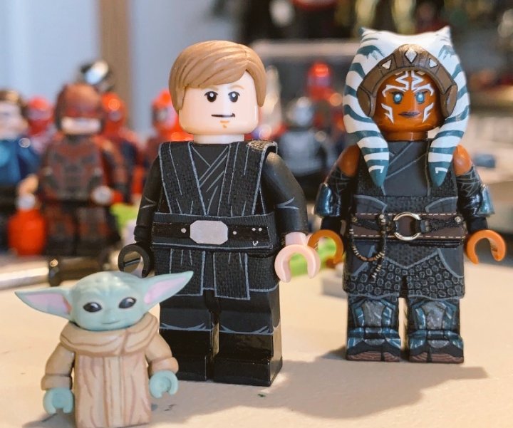 StarWarsW0rld's tweet photo. Beautiful Lego system action figures. #Luke #AsokaTano #Grogu #StarWars https://t.co/CVx7iH4Po6