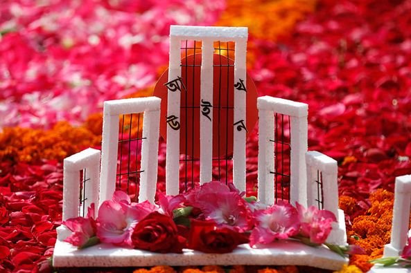 frypanreview's tweet photo. আজকের এই দিনে  আমার যে সমস্ত ভাইয়েরা ভাষার জন্য রক্ত দিয়ে শহীদ হয়েছেন, তাদের প্রতি জানাই আমার অবিরাম ভালোবাসা এবং শ্রদ্ধা. https://t.co/vnWsavOv6t