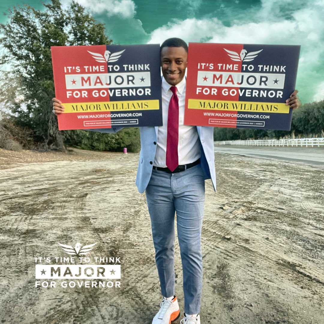 MajorWilliamsCA's tweet photo. A very unique power is having the ability to make people follow you and attempt to distract you when they don’t support or possibly even like you. #itstimetothinkmajor #StillThinkingMajor https://t.co/ccGuoWobu1