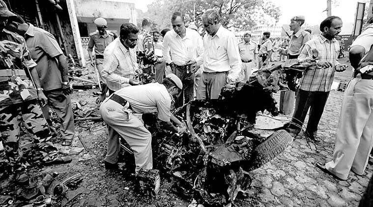DesiGir01446990's tweet photo. #Ahmedabadblast2008 #ModiJi says the bombs were placed on cycle.. any sane human being tell me is this a cycle blast👇 #PlotToKillModi #UttarPradeshElection2022 #Modi is a Factory of Lies #SamajwadiParty link 😂😂😂😂 #Akhilesh_Yadav was in #Australia in 2008 #Mayawati was UP CM https://t.co/pLuIpn11uf