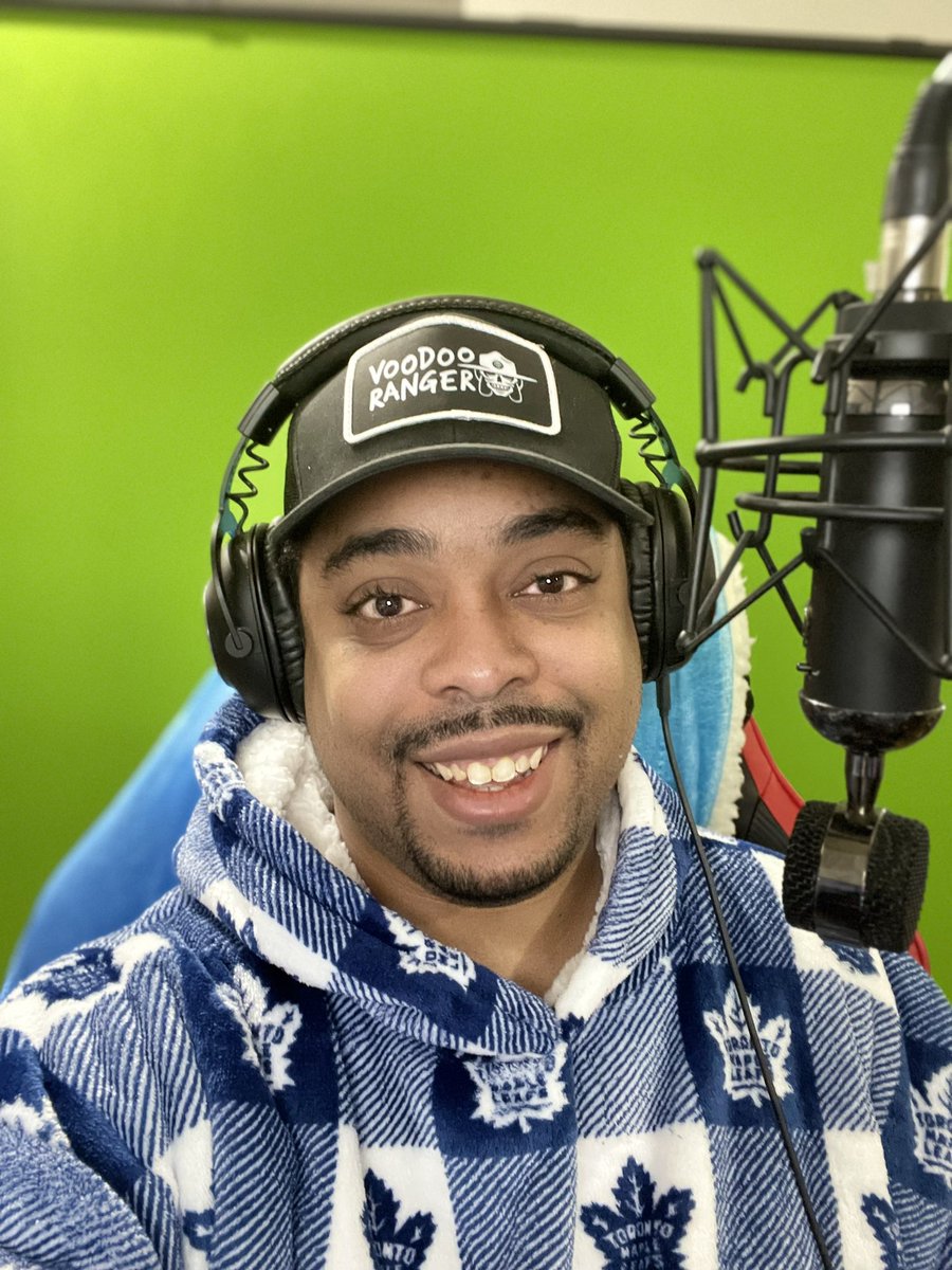 MDee14's tweet image. Happy Sunday! 

🔴 LIVE NOW 🔴

🎮  #FiveDates

💻Twitch.tv/MDee14