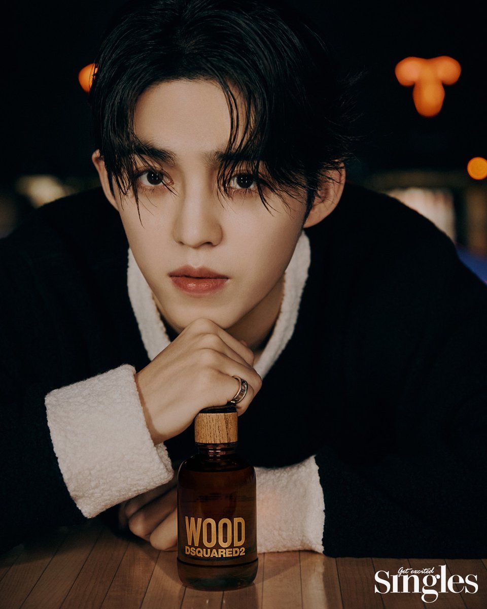 부드러운 니트부터 시크한 수트까지 완벽하게 소화해내며 디스퀘어드 2 퍼퓸과 함께 카메라 앞에선 #에스쿱스 의 화보는 #싱글즈3월호 에서 확인해 보세요.💖 <a href="/pledis_17/">세븐틴(SEVENTEEN)</a>
 #SEVENTEEN #SCOUPS

📲 bit.ly/3oYe3II