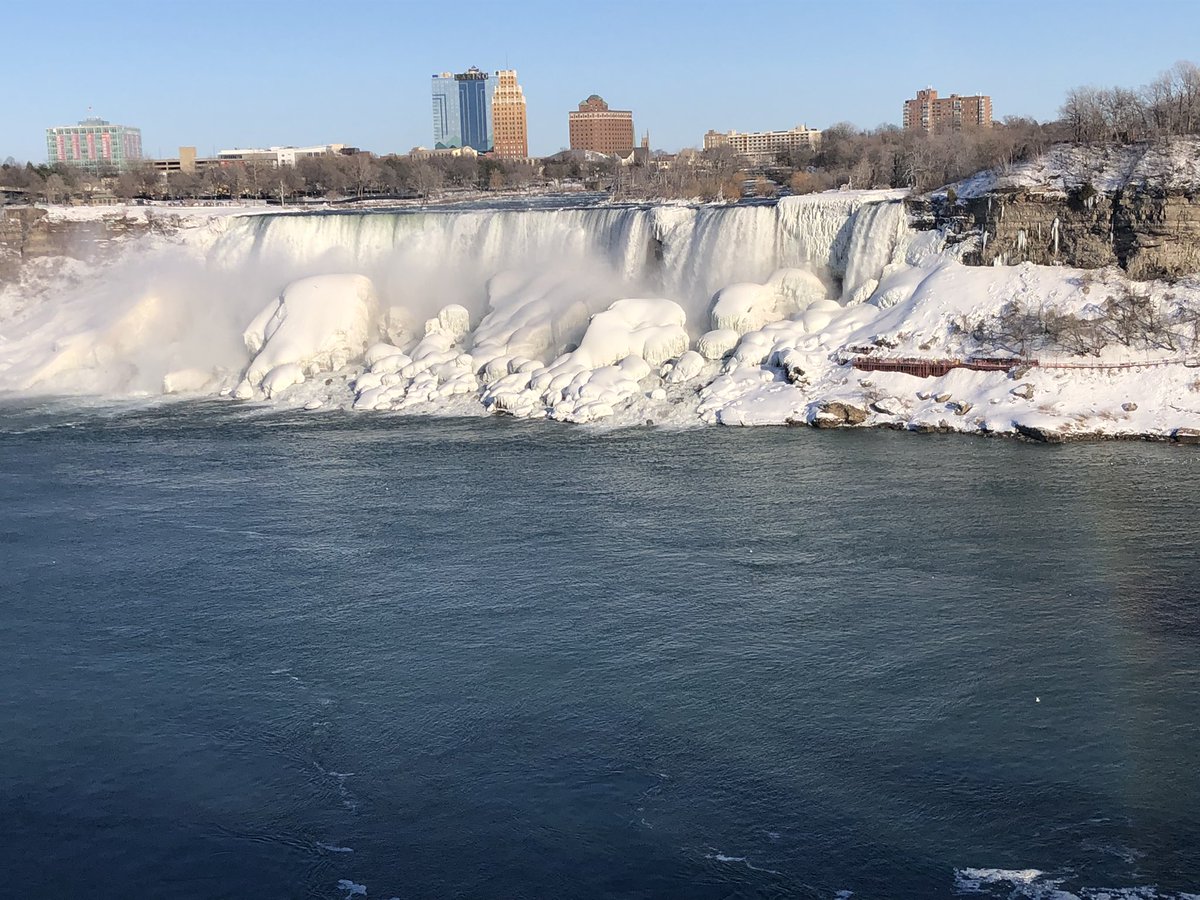 GordGray22's tweet photo. It was a fantastic afternoon for Barb and I at Niagara Falls. Sunny skies and warmth prevailed and yes it’s all yours to discover. https://t.co/SnZKd3sF7j