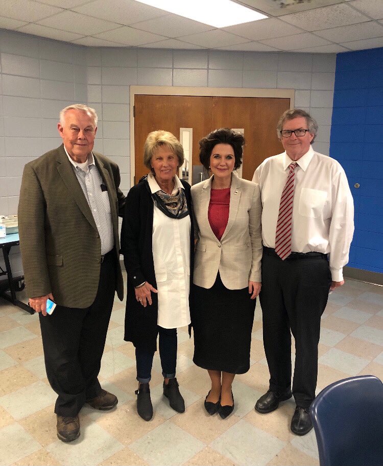 NicoleforAL's tweet photo. Thank you to the Walker County Cattlemen’s Association for the invitation to a political forum yesterday evening. It was great to see fellow cattlemen and cattlewomen from throughout Walker Co. Families who farm teach future generations the value of hard work. #Our67 #BamaBeef https://t.co/XvfJZ5G3Qh