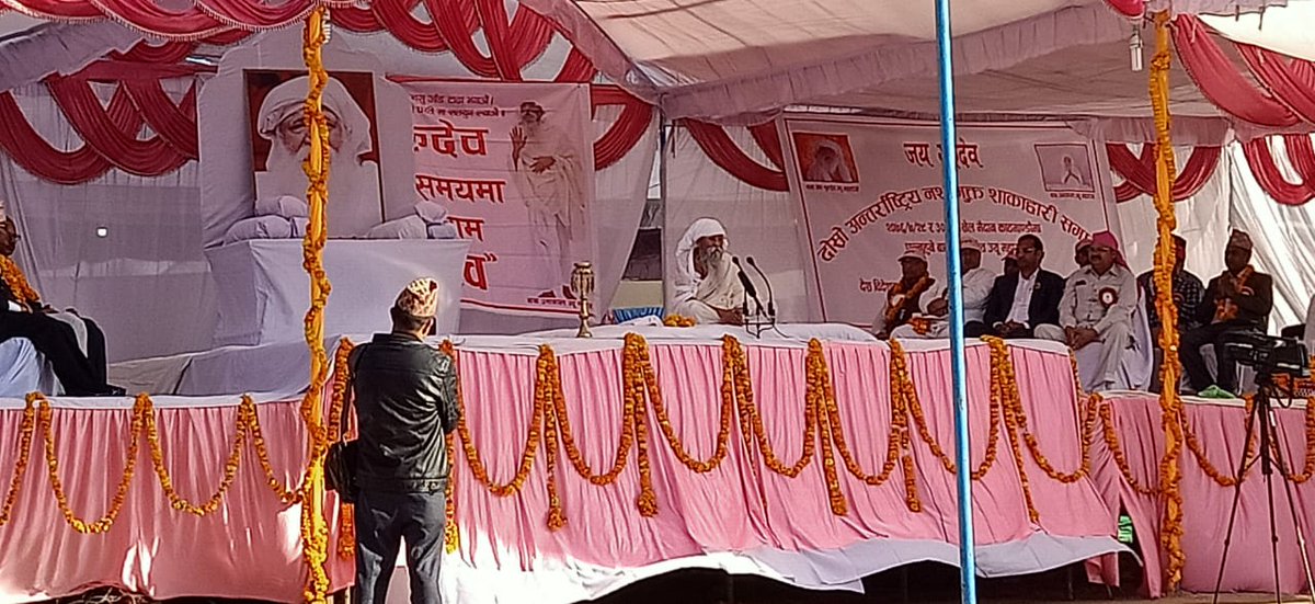 Ramanujrajput7's tweet photo. जयगुरूदेव 🙏
सत्संग है ज्ञान सरोवर कर स्नान ए बंदे।
सत्संग से ही मिलते सच्चे भगवान ए बंदे।।
#धरती_मांगे_शाकाहार https://t.co/uGCMWvUrOq