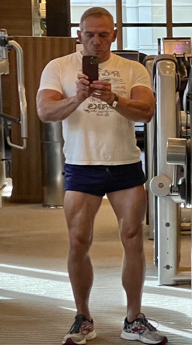 Johnny Conch tweet media