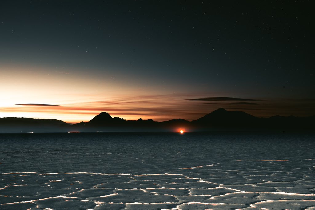 _mccartyphoto's tweet photo. Salt flats is basically just the moon https://t.co/7aMXeIzikt