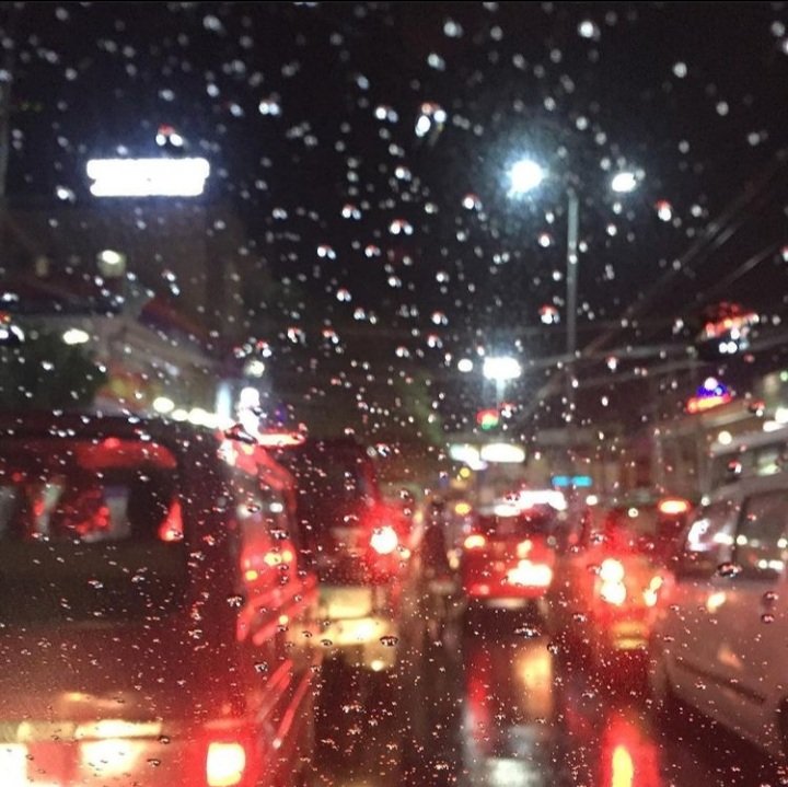 KhriebeizoM's tweet photo. Ask for a little rain...
Boom! Traffic. https://t.co/DOWq7qshPH