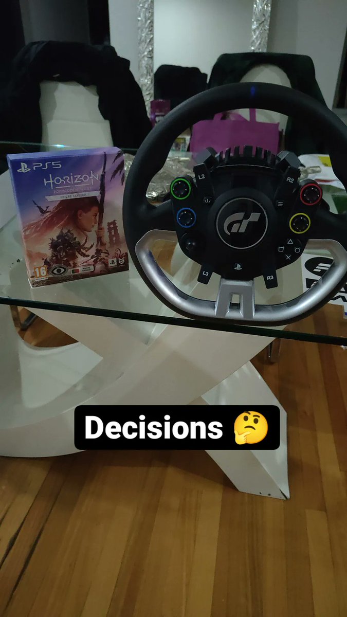 TiltBs's tweet photo. Decisão Difícil, ou F1 com o dd pro ou Horizon 🤔🤔 https://t.co/6bdAmdN0XS