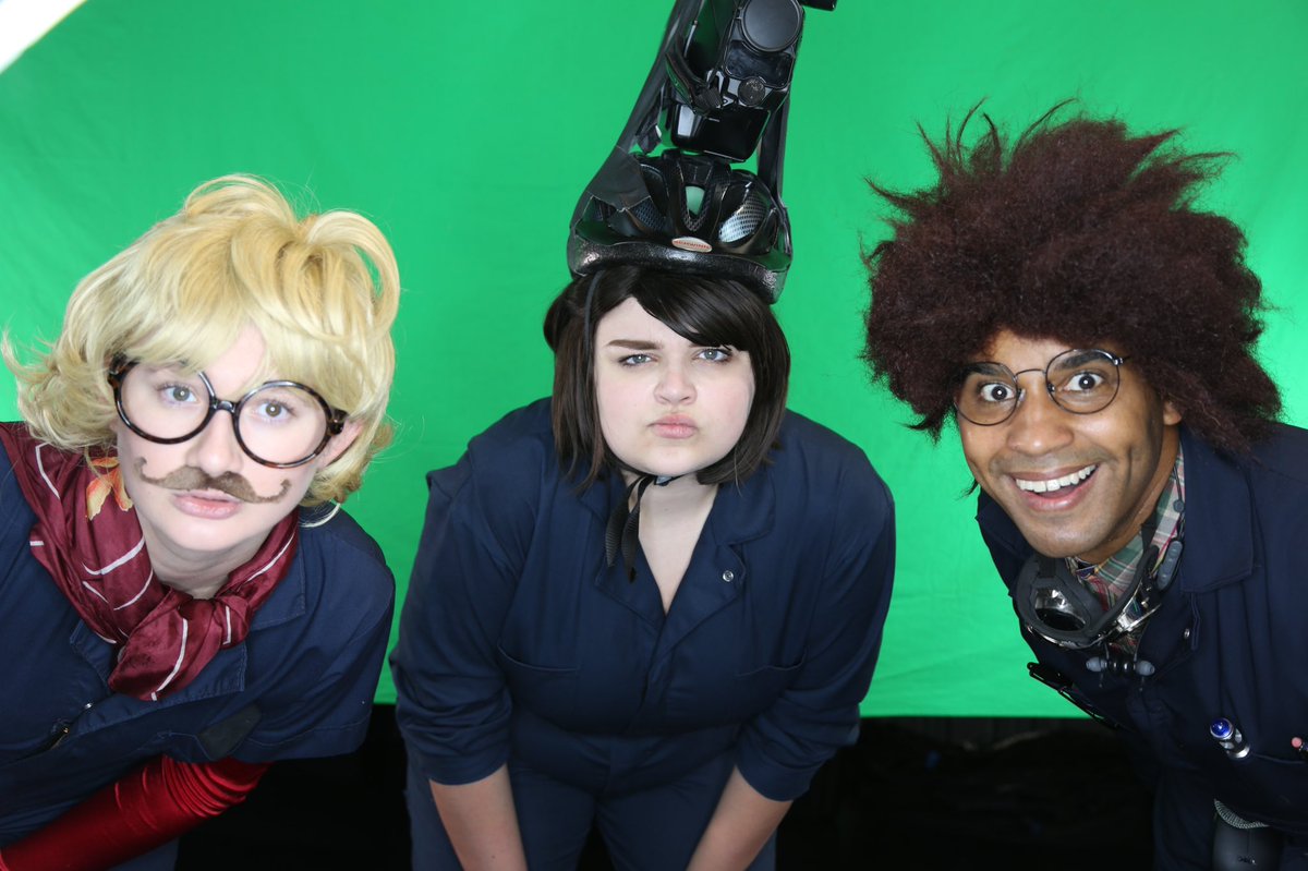 ghostunitlive's tweet photo. POV: you’re a ghost haunting our green screen theater https://t.co/qXwYxHmltz