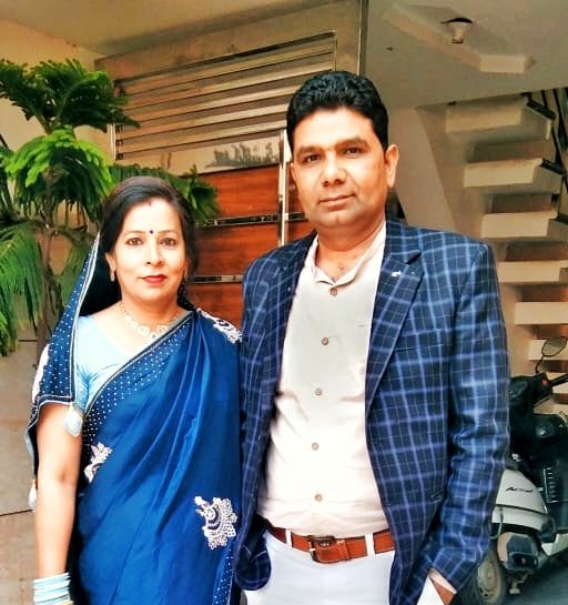 Pradeep0009's tweet photo. 20 Year's of Togetherness
Happy Marriage Aniversary to Us ❤️ ❤️❤️ #20thMarriageAnniversry https://t.co/oyJQhL6Ztg