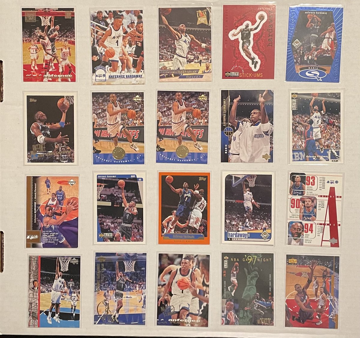 In honor of the #NBAAllStar game tonight, I’m going to post a few lots of my favorite all-stars growing up in the 90s.

We’ll begin with this 20-Card Penny Hardaway set. 3 RC’s and 2 SE’s (top row). All cards are sleeved and in very good shape.

$15 PWE. Add $5 if you want BMWT