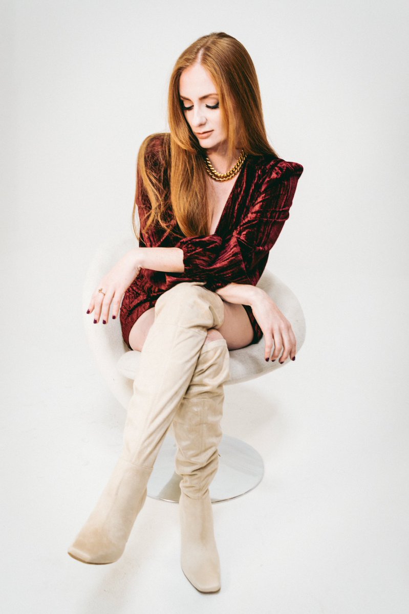 Heather_Bond's tweet photo. Want to hear a NEW song from my upcoming record before it drops Friday?! Check out this exclusive premiere of “Resist.” Thank you to Jazziz Magazine for the feature! 

@JazzizMagazine 

https://t.co/X0FxNuNKno 

📷: @mf_sagi https://t.co/5dGnqy7X7P