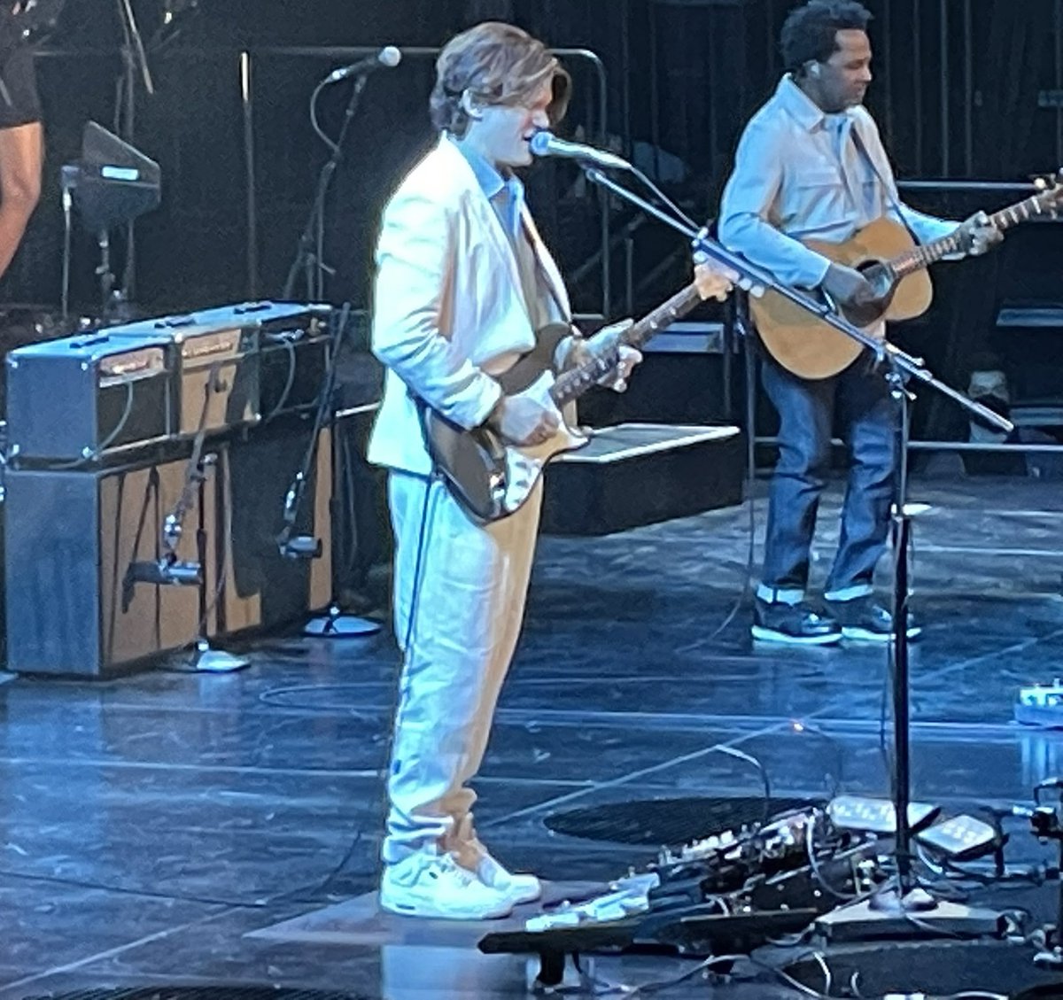 johncmayerup's tweet photo. Johnny! #JohnMayerMSG #SobRockTour https://t.co/eAFk1k06WS
