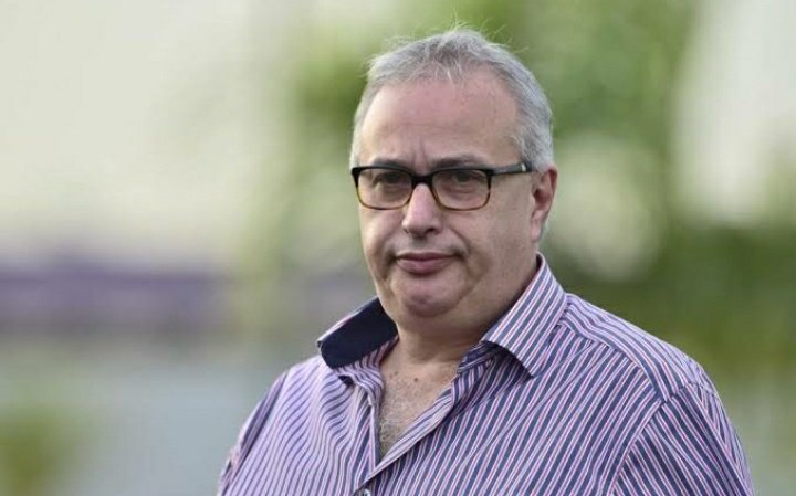 ander_campos1's tweet image. Enquanto este bosta aqui for diretor de futebol do #corinthians , vamos continuar tomando chapéu de times como o Botafogo e outros...Acorda @duiliomalves .

Um câncer no Corinthians #ForaRobertoDeAndrade 
@Corinthians