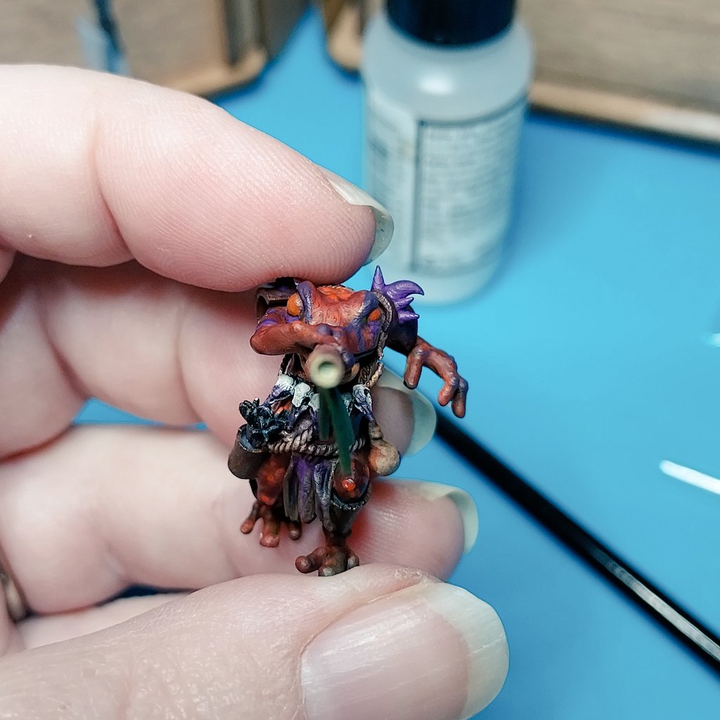 keyandbloom's tweet photo. I finished one of the poison dart tribe! This is one of a few @NovaMinis models I have! https://t.co/5LjbvQNcvY