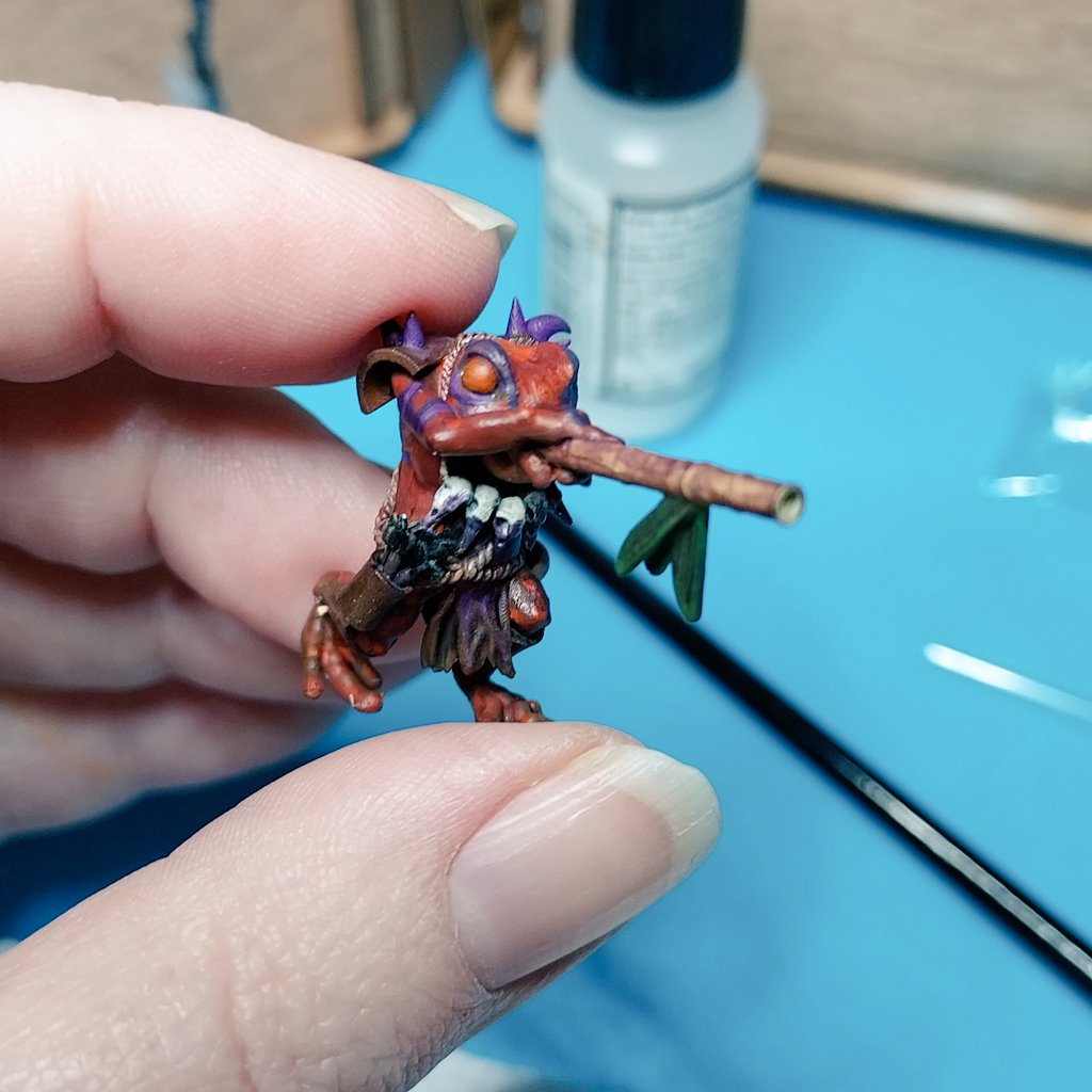 keyandbloom's tweet photo. I finished one of the poison dart tribe! This is one of a few @NovaMinis models I have! https://t.co/5LjbvQNcvY