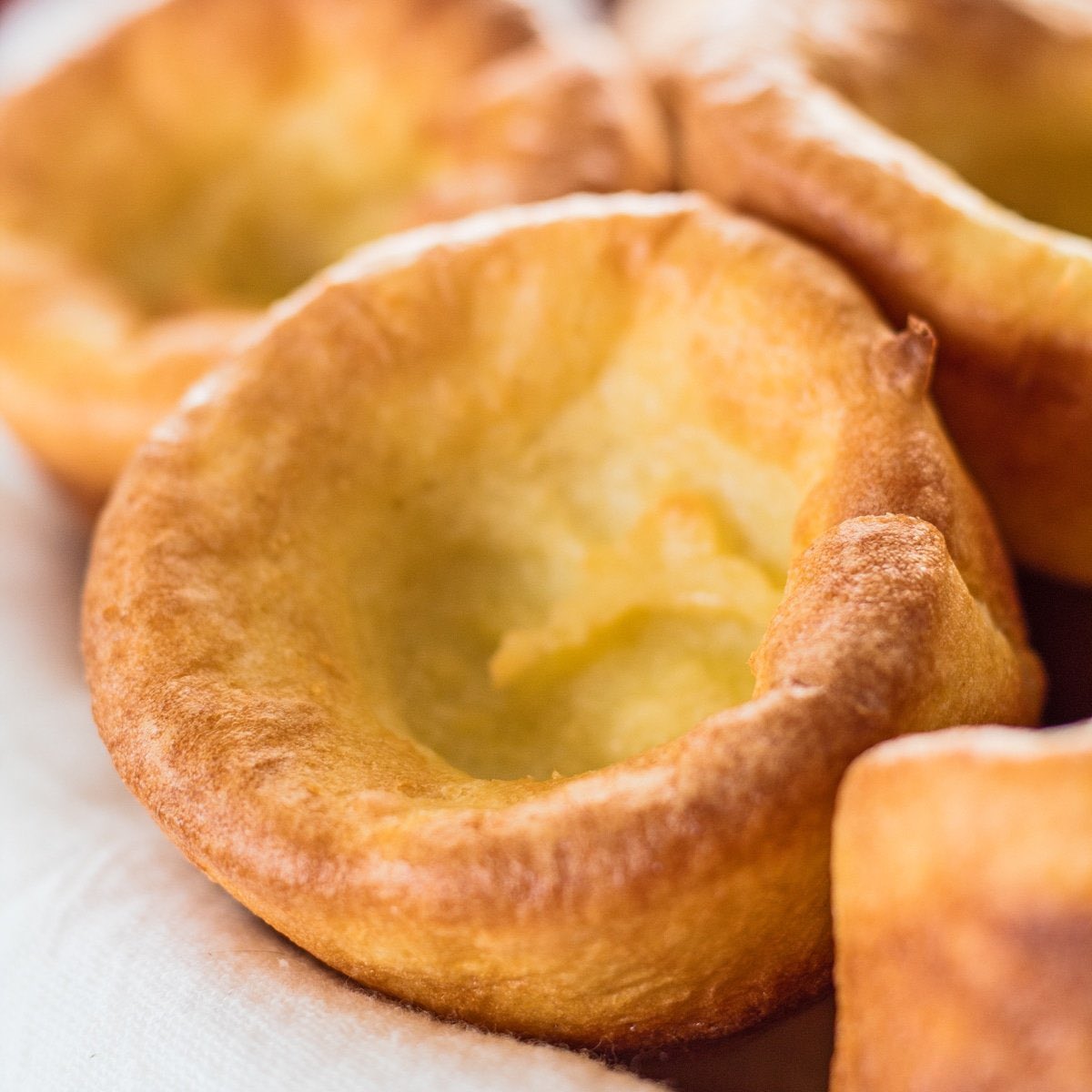 benchscafe's tweet photo. 💌 delivery!

yorkshire pudding for ranboo fans who don’t know their gender! https://t.co/VpeVAfVOJM