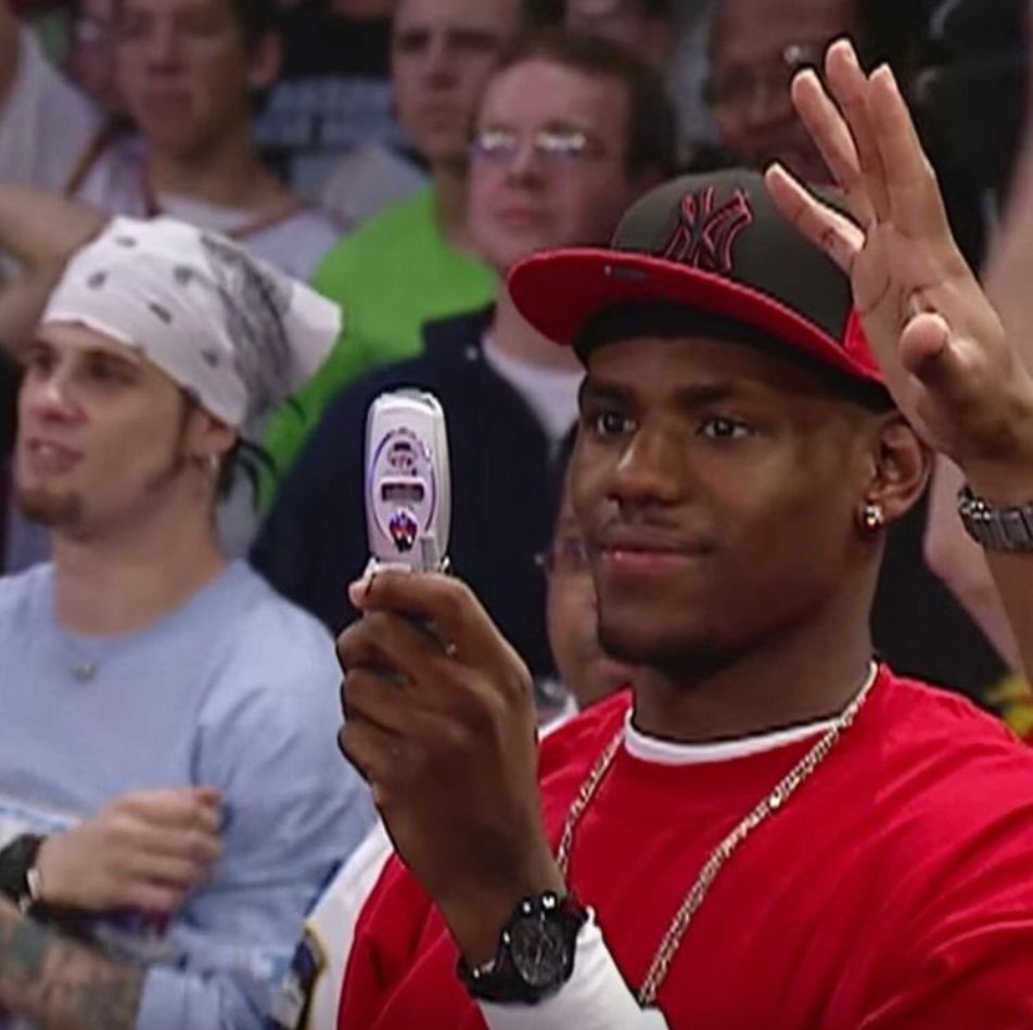 lebron using a flip phone, 2003