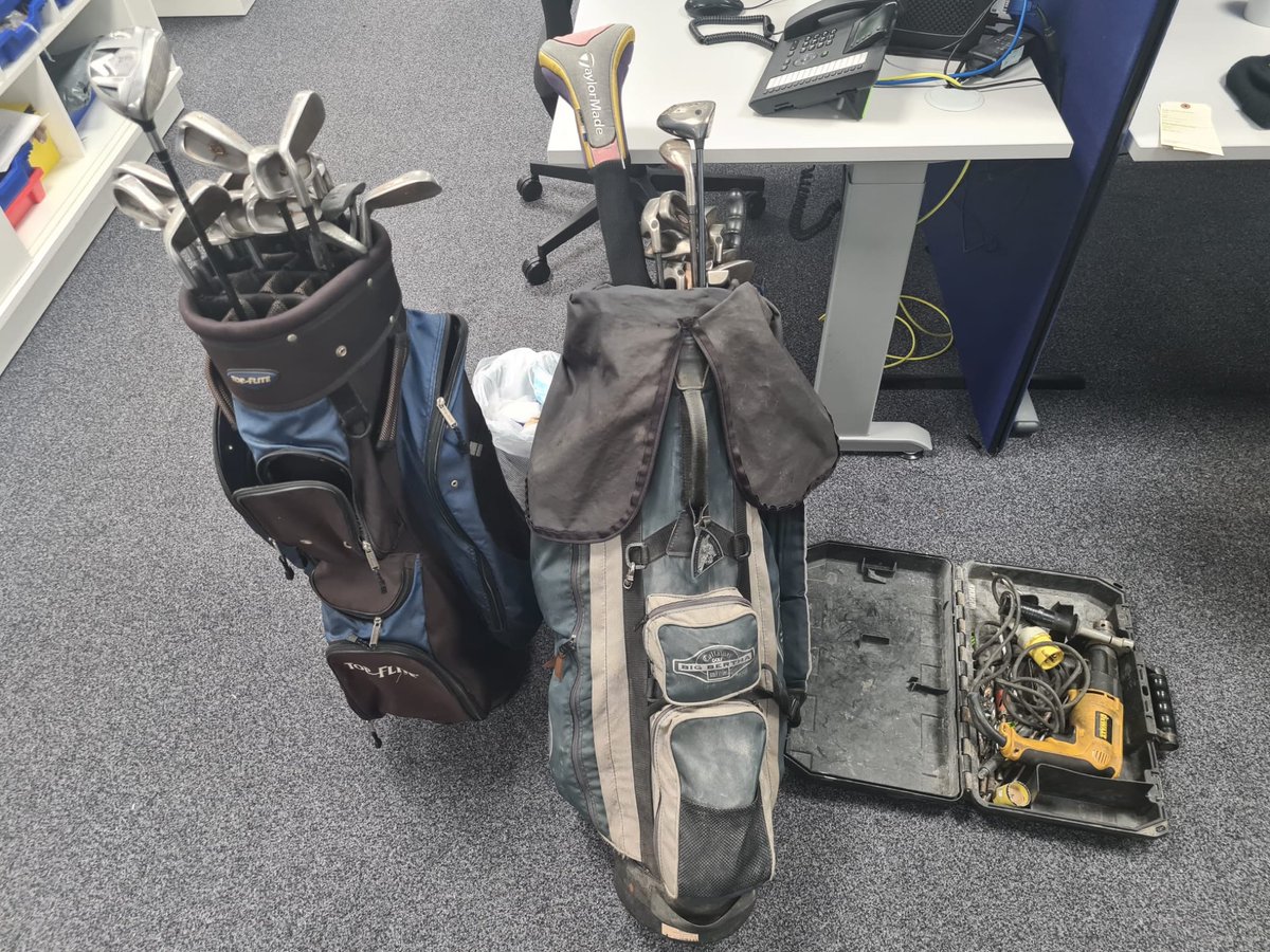 staffsresponse's tweet photo. #shift3north NC34/52 positive stop search of male in Seabridge area of Newcastle. Suspected stolen items, if you recognise any of these, please get in touch. Log 0009 of 21/02/2022. https://t.co/1UvQuCsKoQ