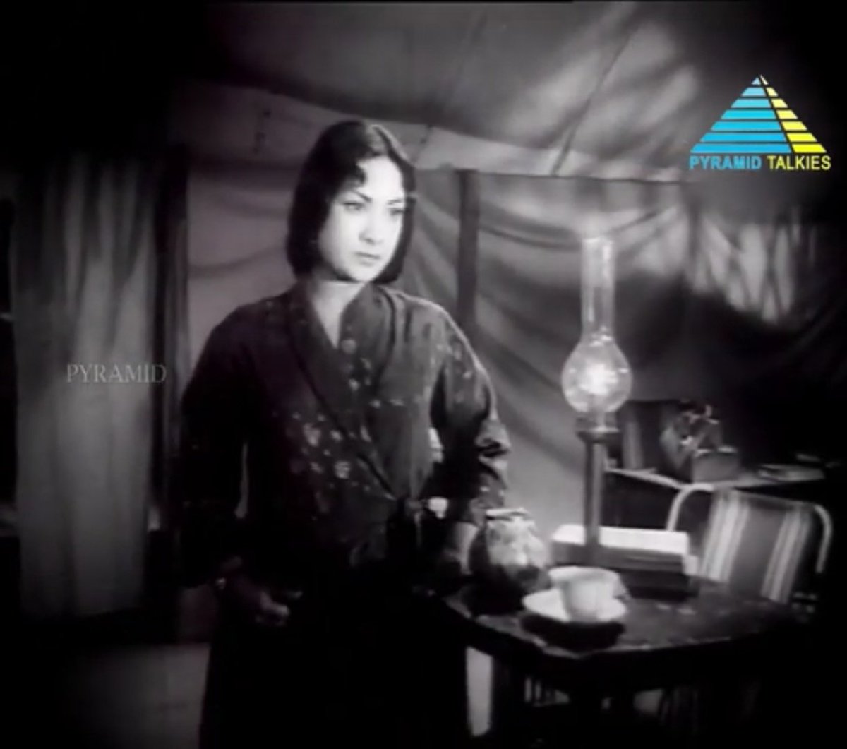 MahanatiFanatic's tweet photo. Ratha Thilagam(1963)🎬

Nadigar Thilgam played as Manoj Kumar

Nadigayar Thilagam As Kamala 

Kumar is a graduate who decides to enlist in the Indian Army, following news of Chinese invasion in the country during the midst of the Sino-Indian War, https://t.co/4cDpLzphJc