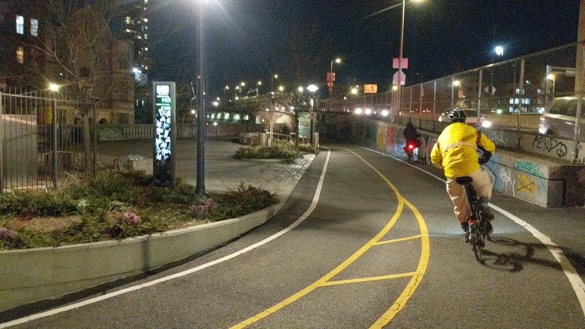 NYC Bike Counter tweet media