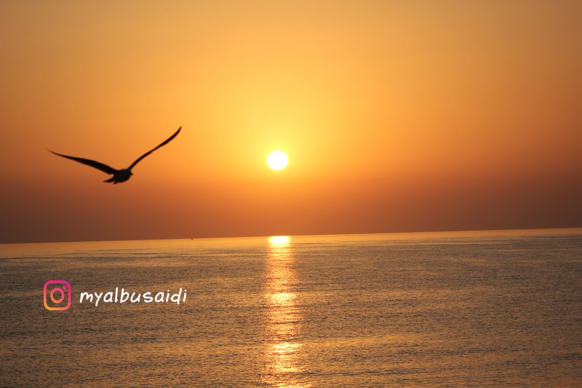 اللهُم أتبِع عُسرنا بيُسر، وأبدِل كسرنا بجبر، واجعل لنا في كُل أمرٍ خير"(صباح الخير)