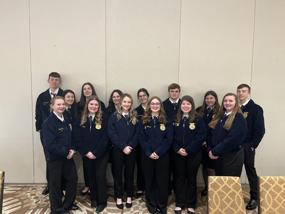 MrLeasure's tweet photo. It was a great weekend for McGuffey FFA! We were able to take 14 students to the Pennsylvania FFA ACES conference. Our students enjoyed themselves and learned a lot! Next up SLLC!!! @cambruzzir  #mcgffa #takeag #takeagmech #futureleaders https://t.co/8oH4nV5wx5
