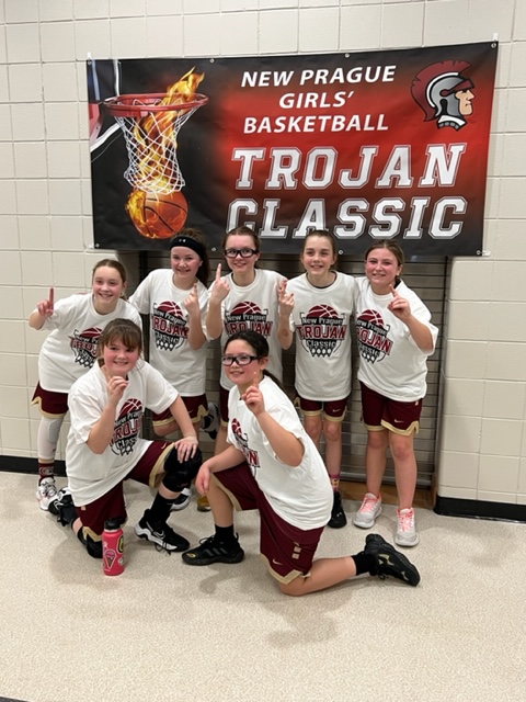 LSGBA_Traveling's tweet photo. Congrats to these teams from the New Prague tournament: 4 Red for taking 3rd place (no photo; just a shout out); 5 Red for taking 1st place and 6 Red for taking 2nd place! Nice job ballers! #StrongerTogether https://t.co/eZOEVarMjX