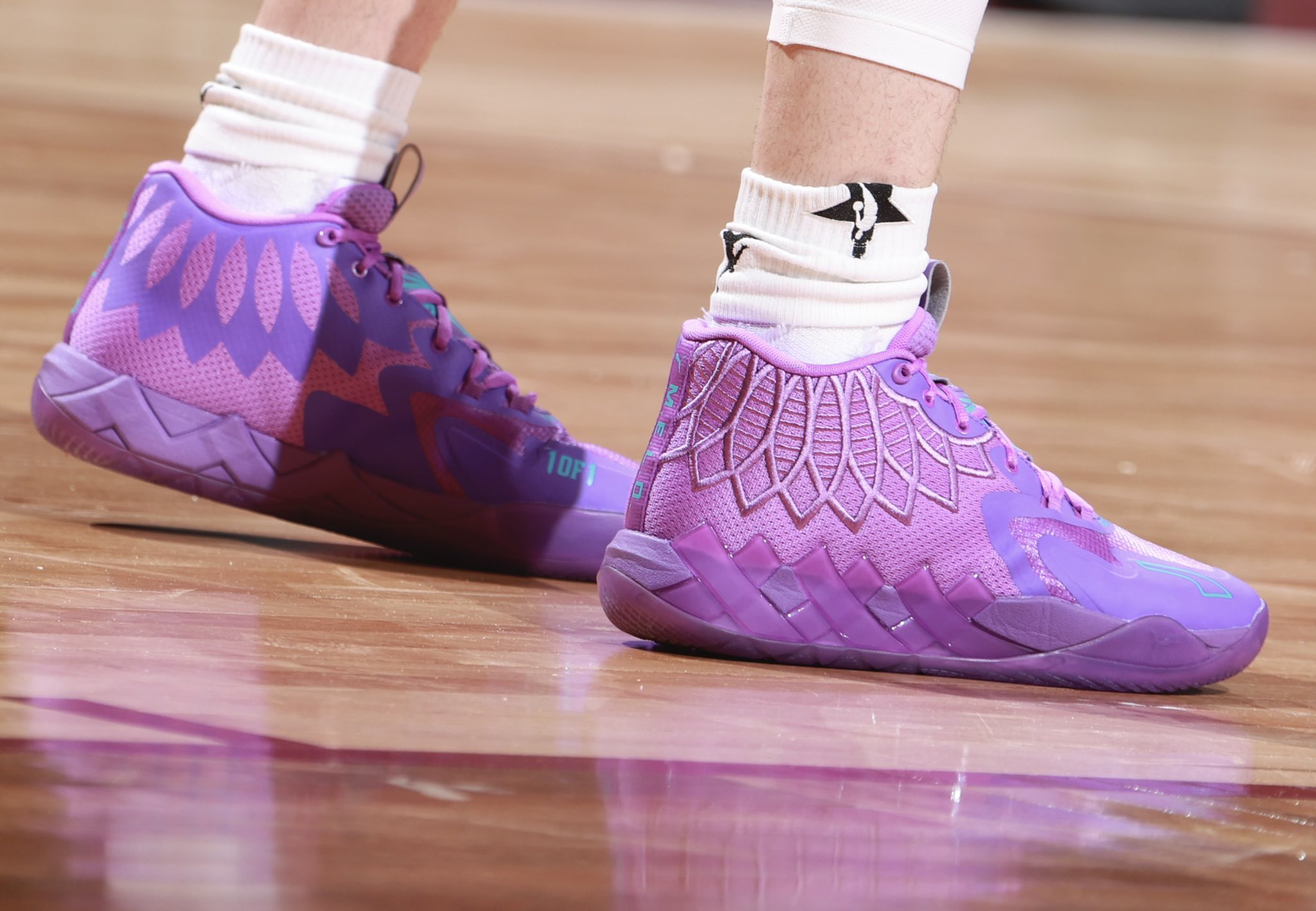 Zeekr 001 фиолетовый. включи 1 фиолетовый. Nike air force 1 purple. Rainbow friends фиолетовый. включи 1 фиолетовый.