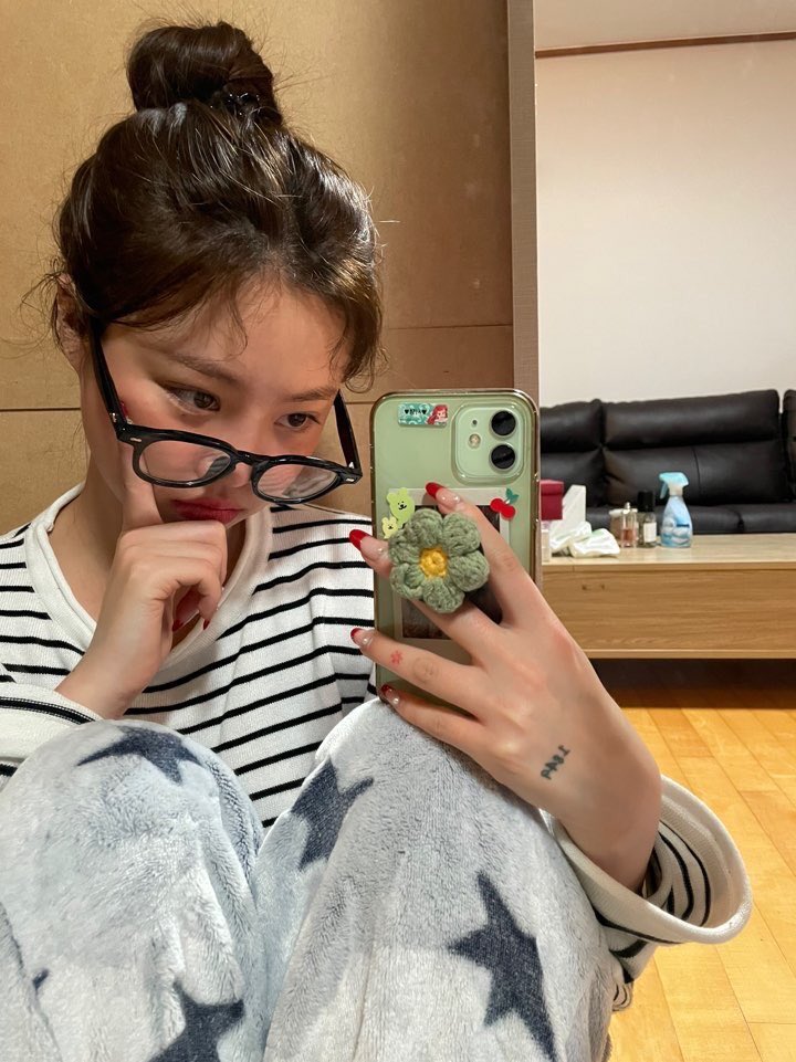 soo_meok's tweet photo. ㅠㅠ...하 https://t.co/D53BonH4DK