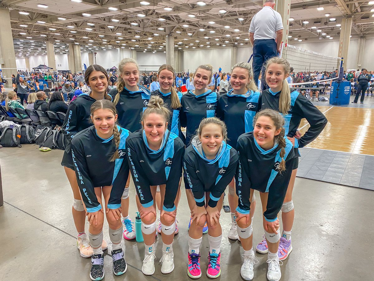 emily_boyer_'s tweet photo. Love my team! Finished 8th at AVC 18s National Qualifier. Looking forward to Rankings this weekend. #dopeakwork #17EP https://t.co/urjviTkB3B